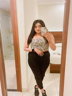 Call Girls Service in Shivaji Nagar